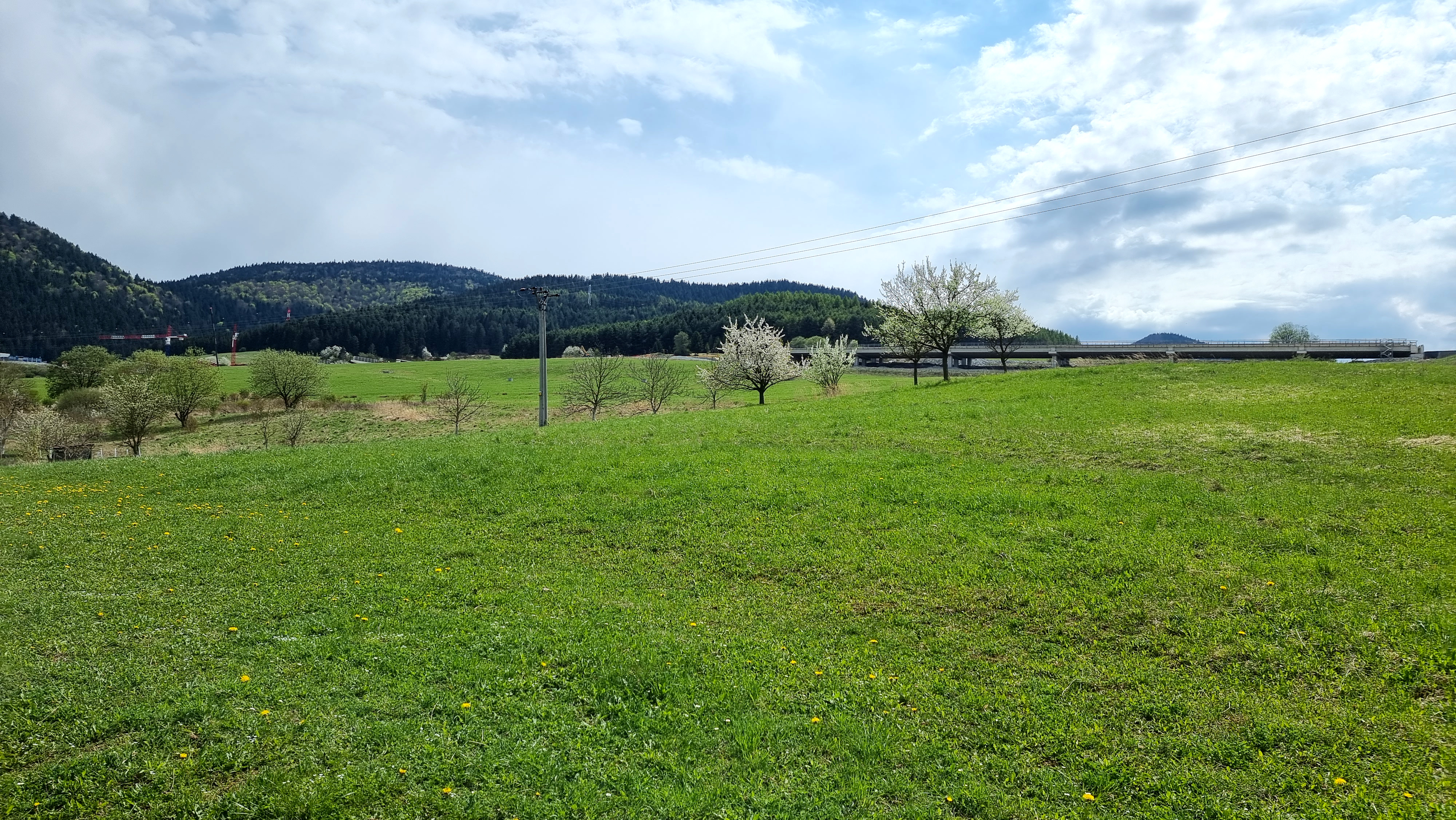Exkluzívne na predaj pozemok 3.784 m2 vo vyhľadávanej lokalite, Višňové pri Žiline, Cena: 80,- €/ m2 