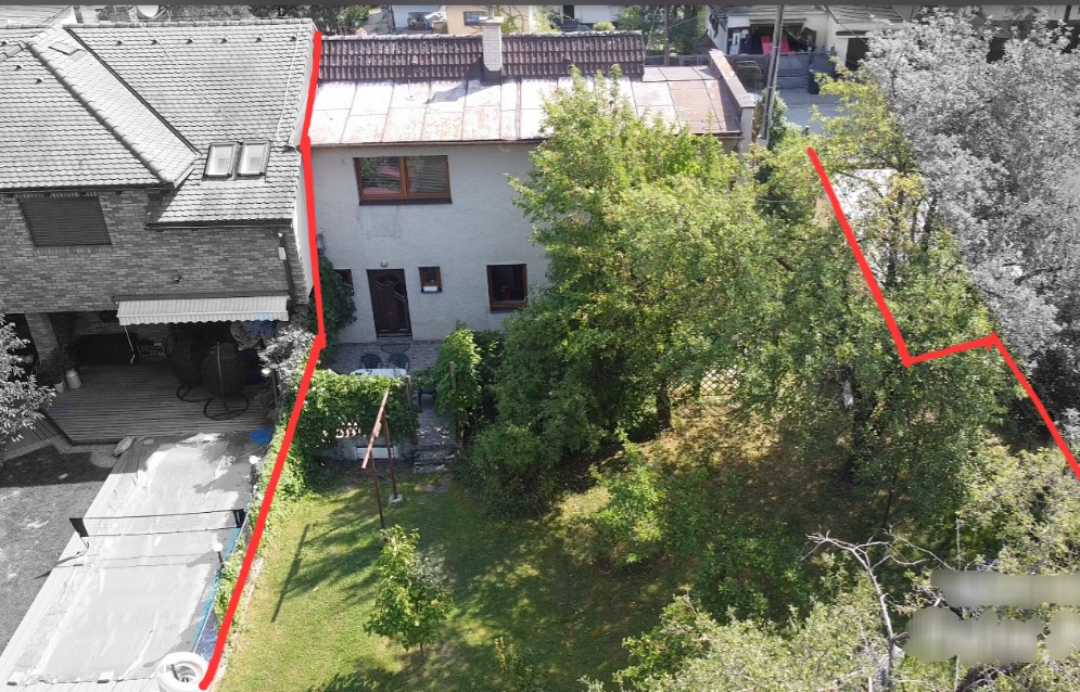 Rodinný dom Bôrik s veľkým pozemkom, Cena: info v RK