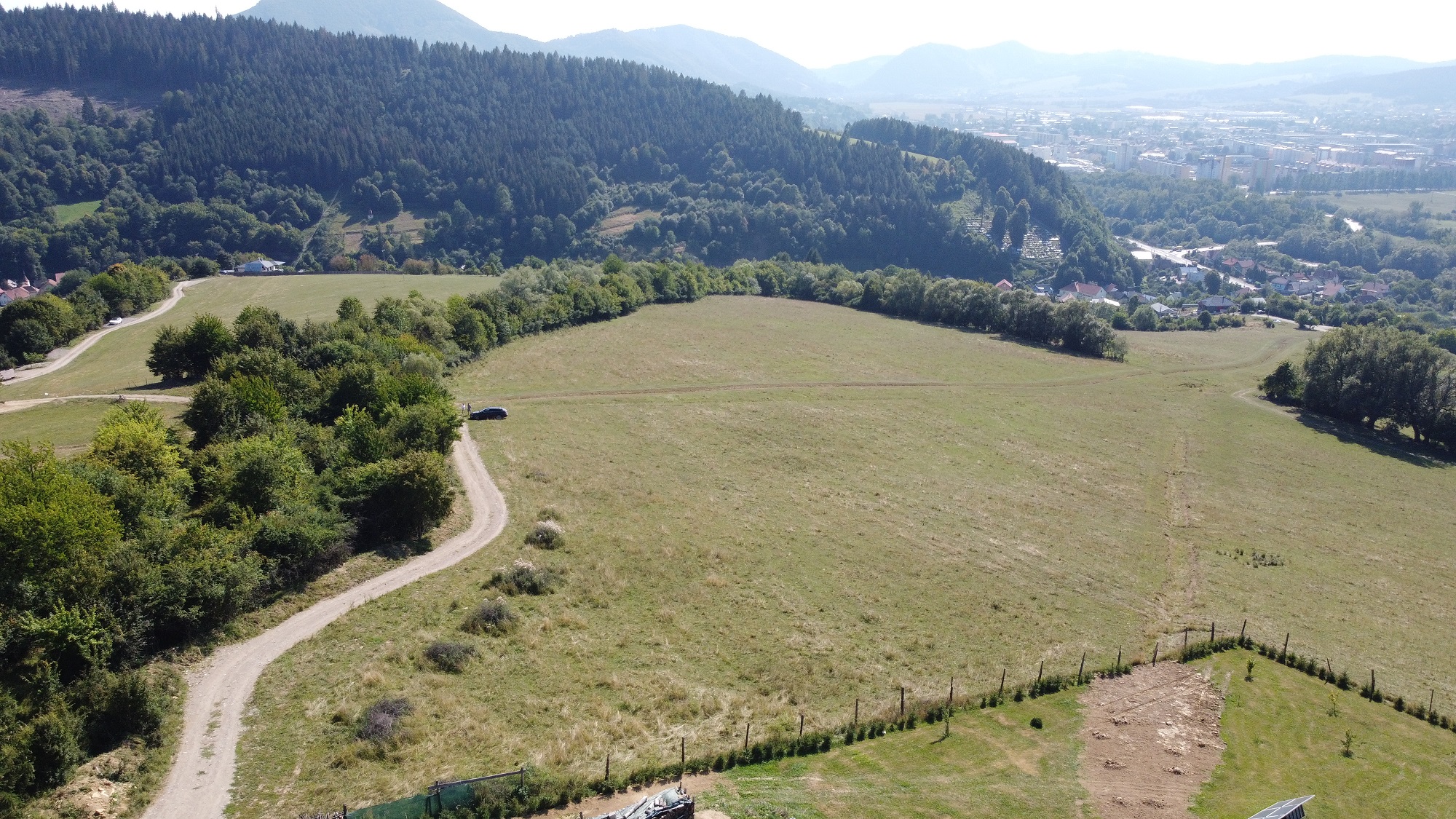 ZNÍŽENÁ CENA !  STAVEBNÝ POZEMOK 2190m2, Povina, Cena: 49. 275€