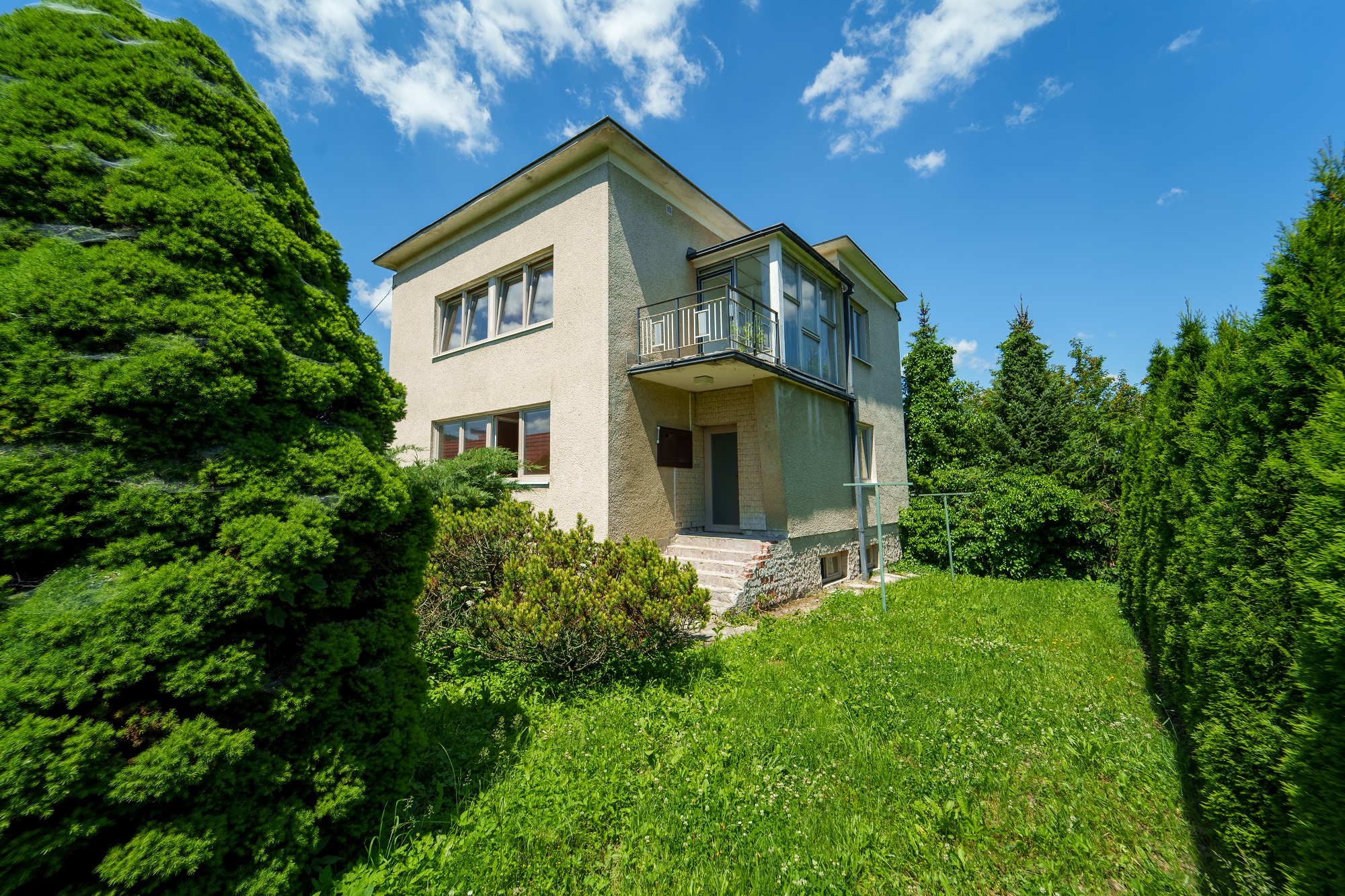 EXKLUZÍVNE, predaj RD s pozemkom 845m2, Lietavská Lúčka, Cena: 279.990€ 