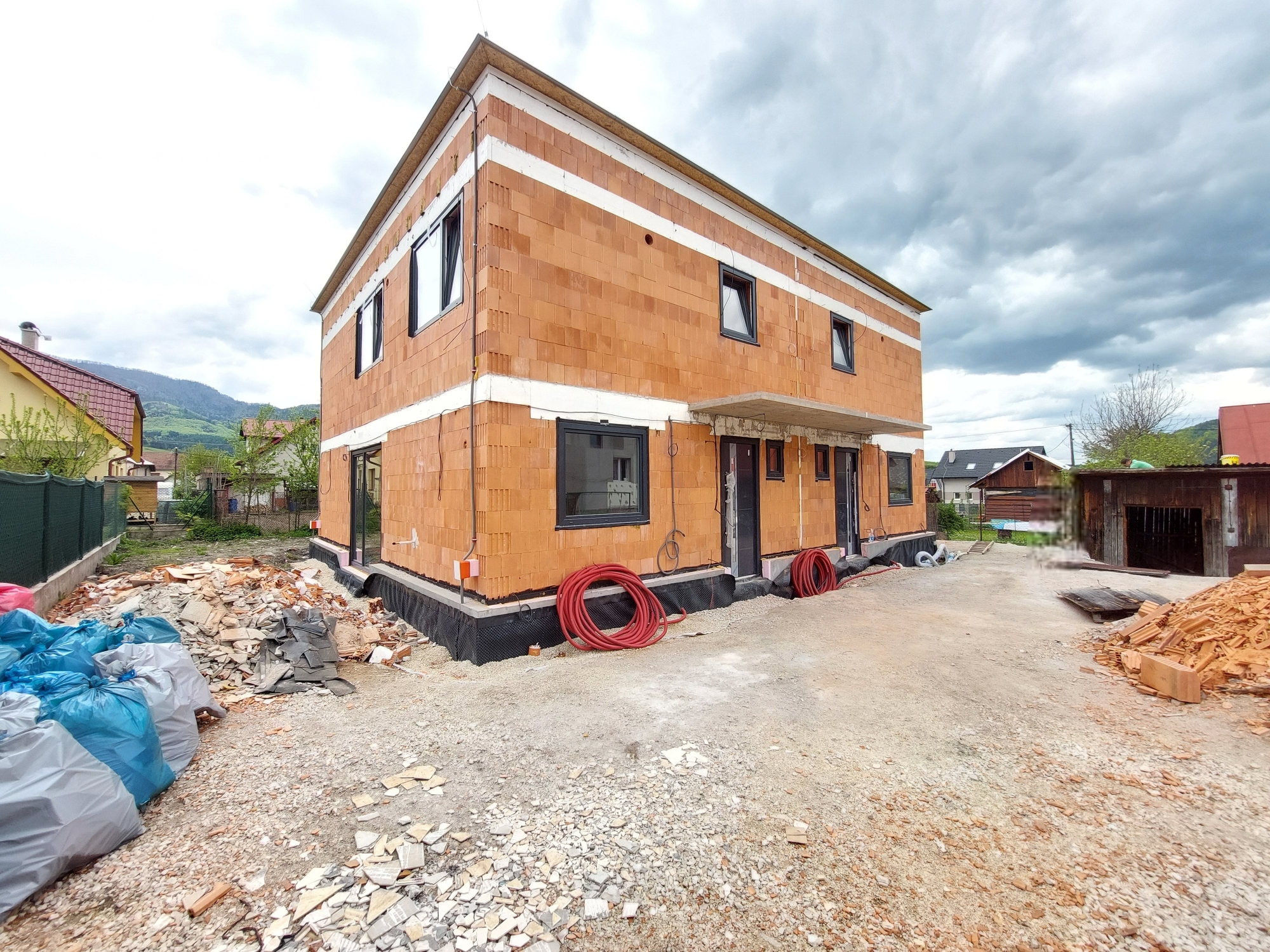 Moderná novostavba - Turie