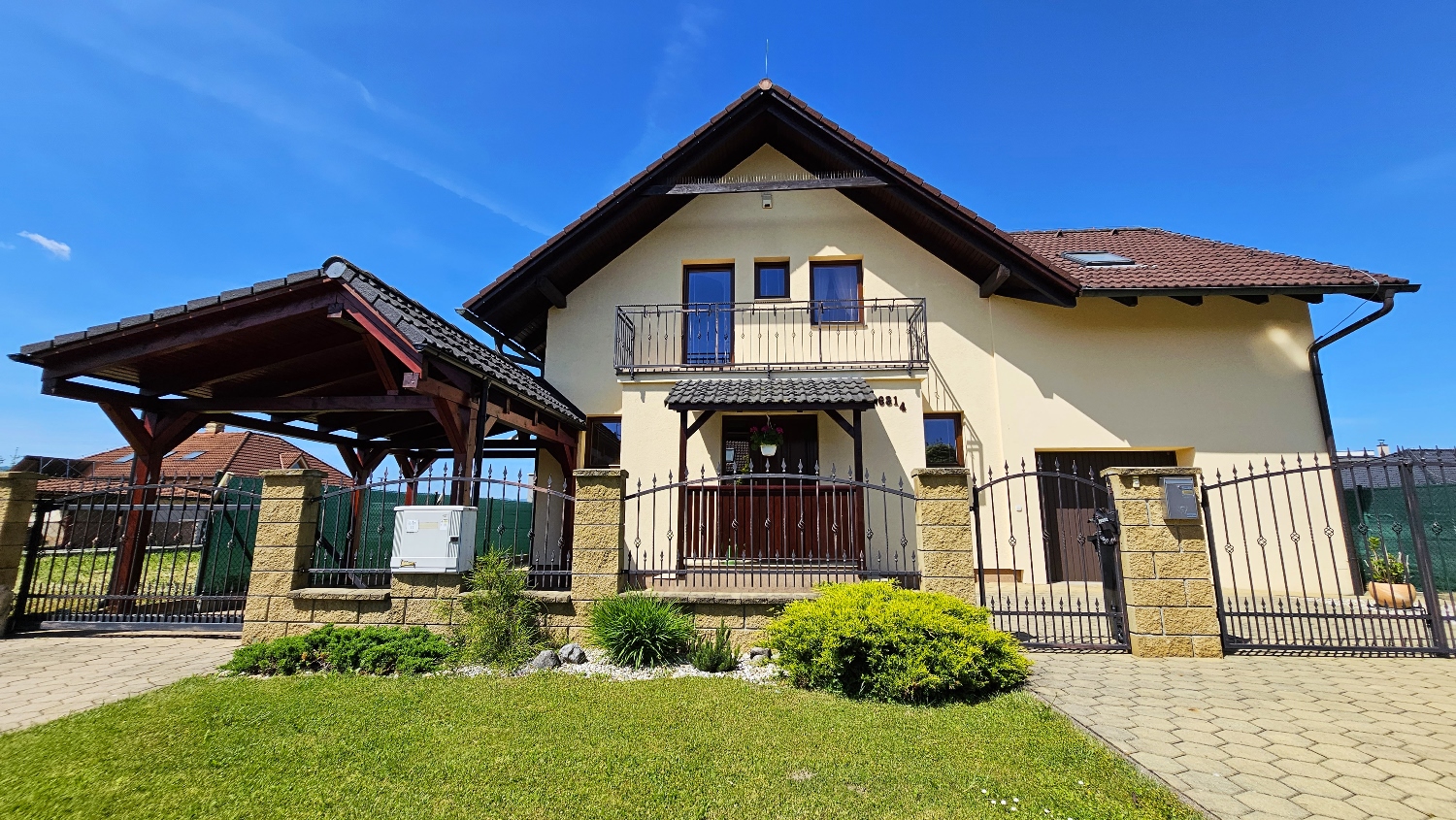 Skutočne rodinný 5-izbový dom, slnečná záhrada, pohodlné parkovanie, predaj, Žilina - Juh, Cena: 499.000 €