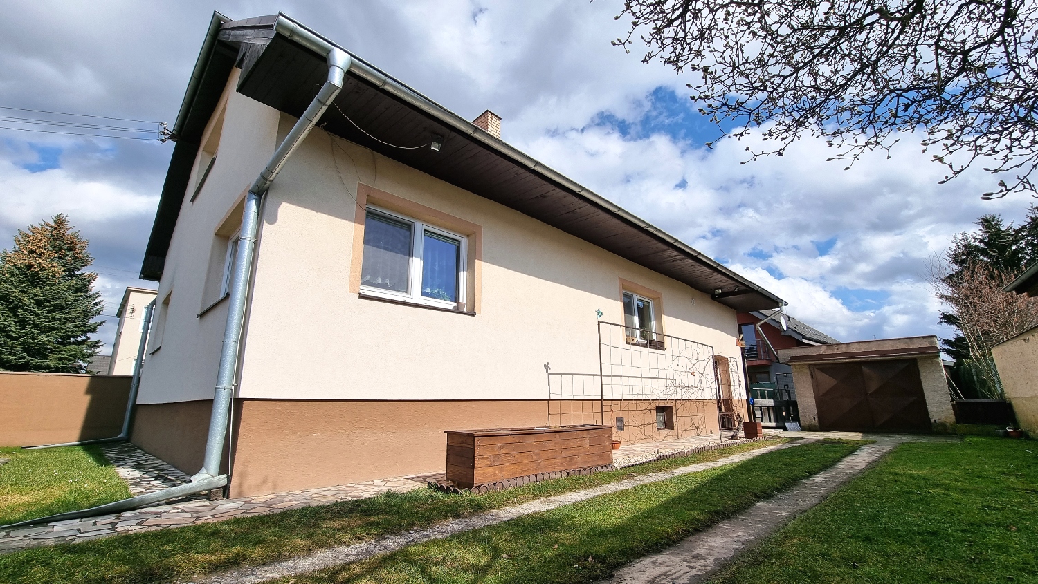 Rezervácia - EXKLUZÍVNE! Veľký 6-izbový rodinný dom, výborná lokalita, predaj, Žilina - Bánová, Cena: 259.000 €