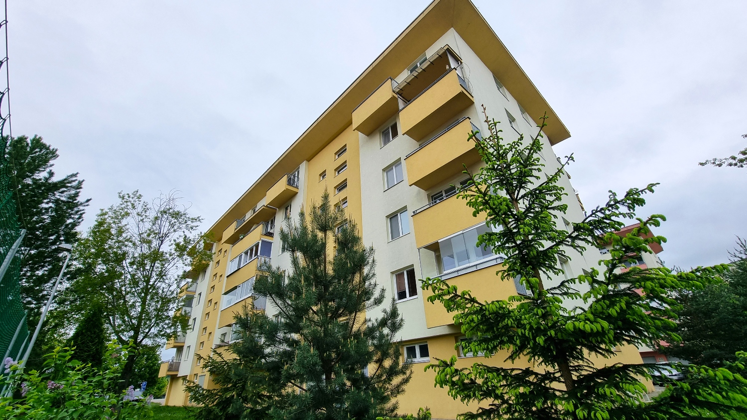 PRIPRAVUJEME - EXKLUZÍVNE! Ideálny 2-izbový byt s balkónom v projekte KASTOR, Žilina – Vlčince