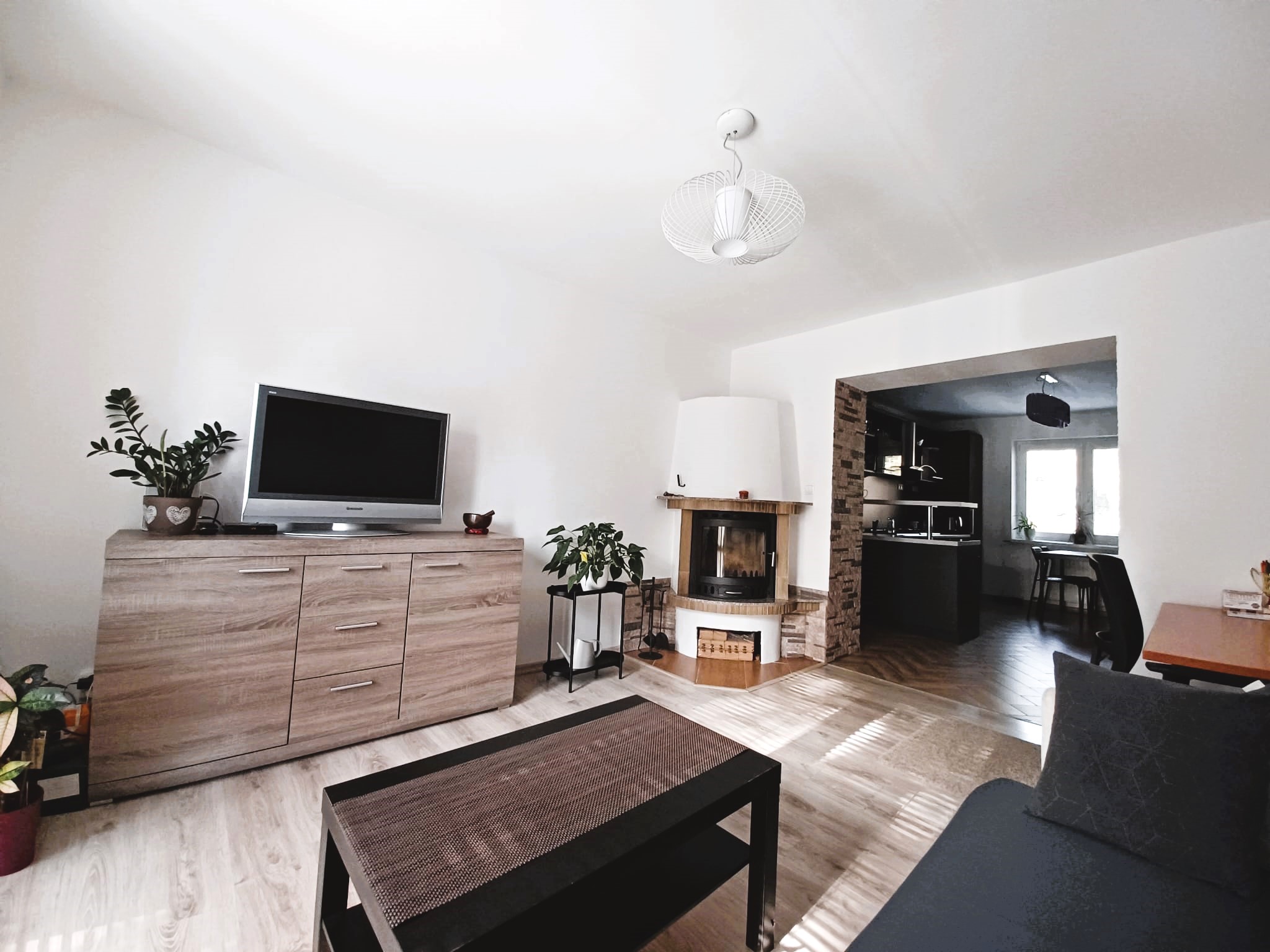 EXKLUZÍVNE! Elegantný mestský 2+1 izbový byt s krbom, Žilina - Staré mesto