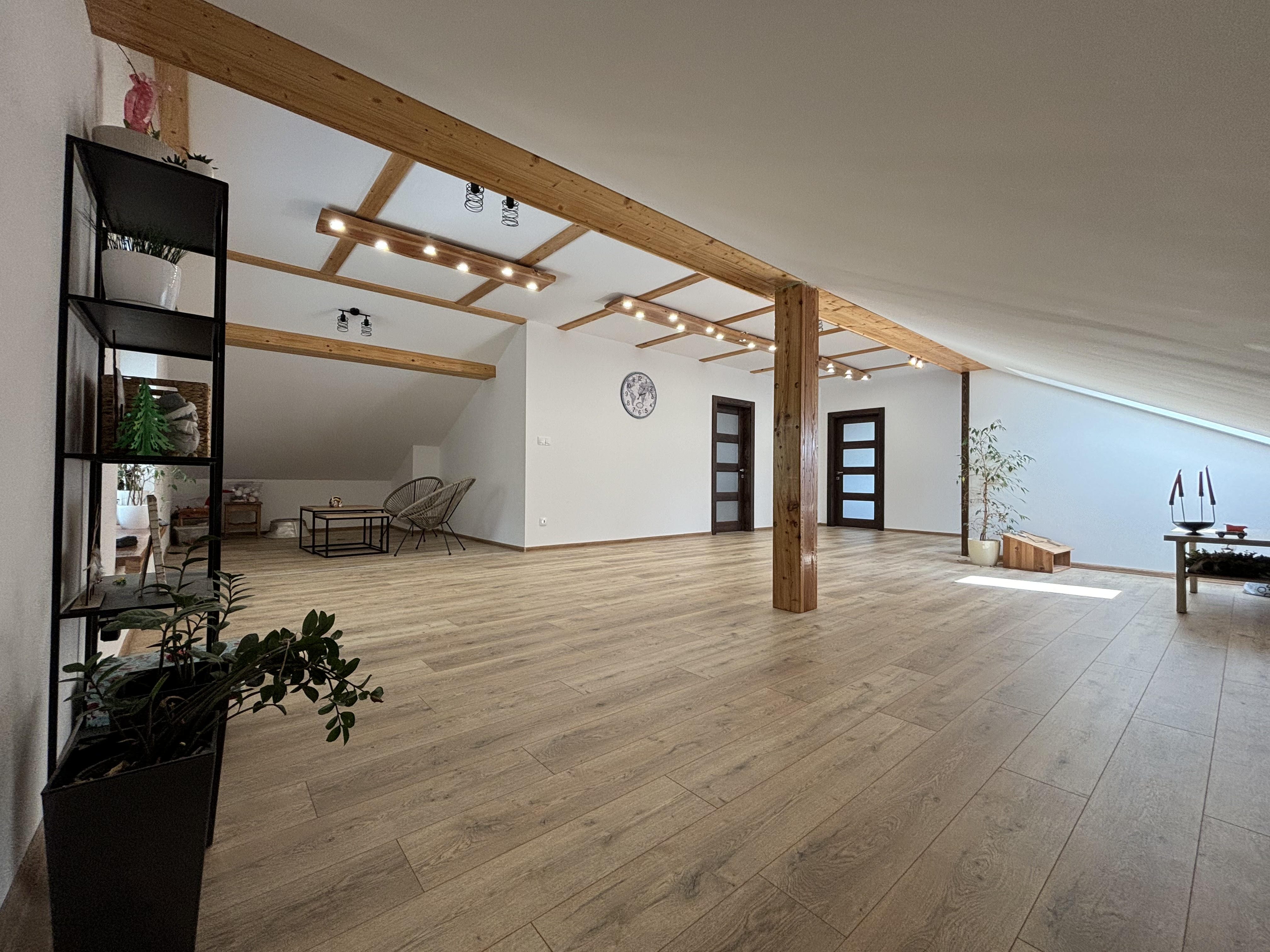 REZERVOVANÉ, MODERNÝ  RODINNÝ DOM V OBCI RAKÚSY, 1457m2