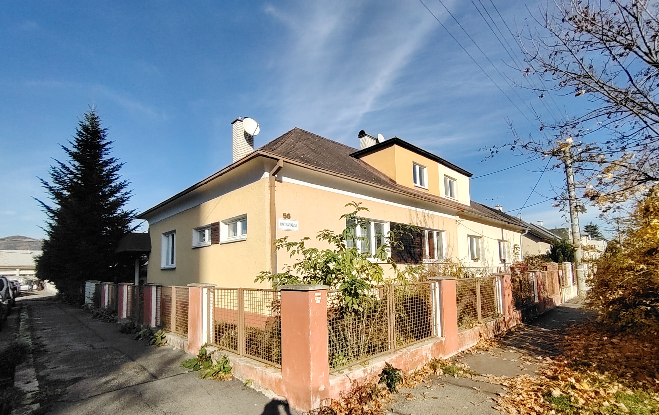 PRIPRAVUJEME! Exkluzívne na predaj rodinný dom, Žilina - Závodie