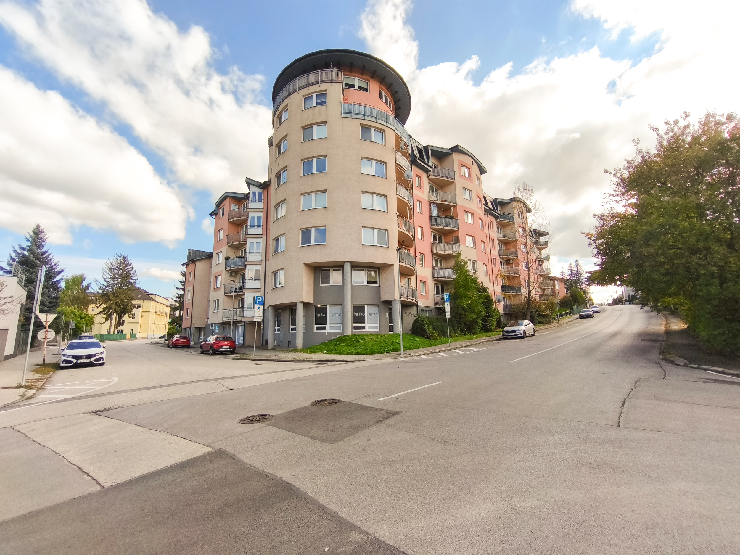 Na predaj moderný obchodný priestor v centre Žiliny