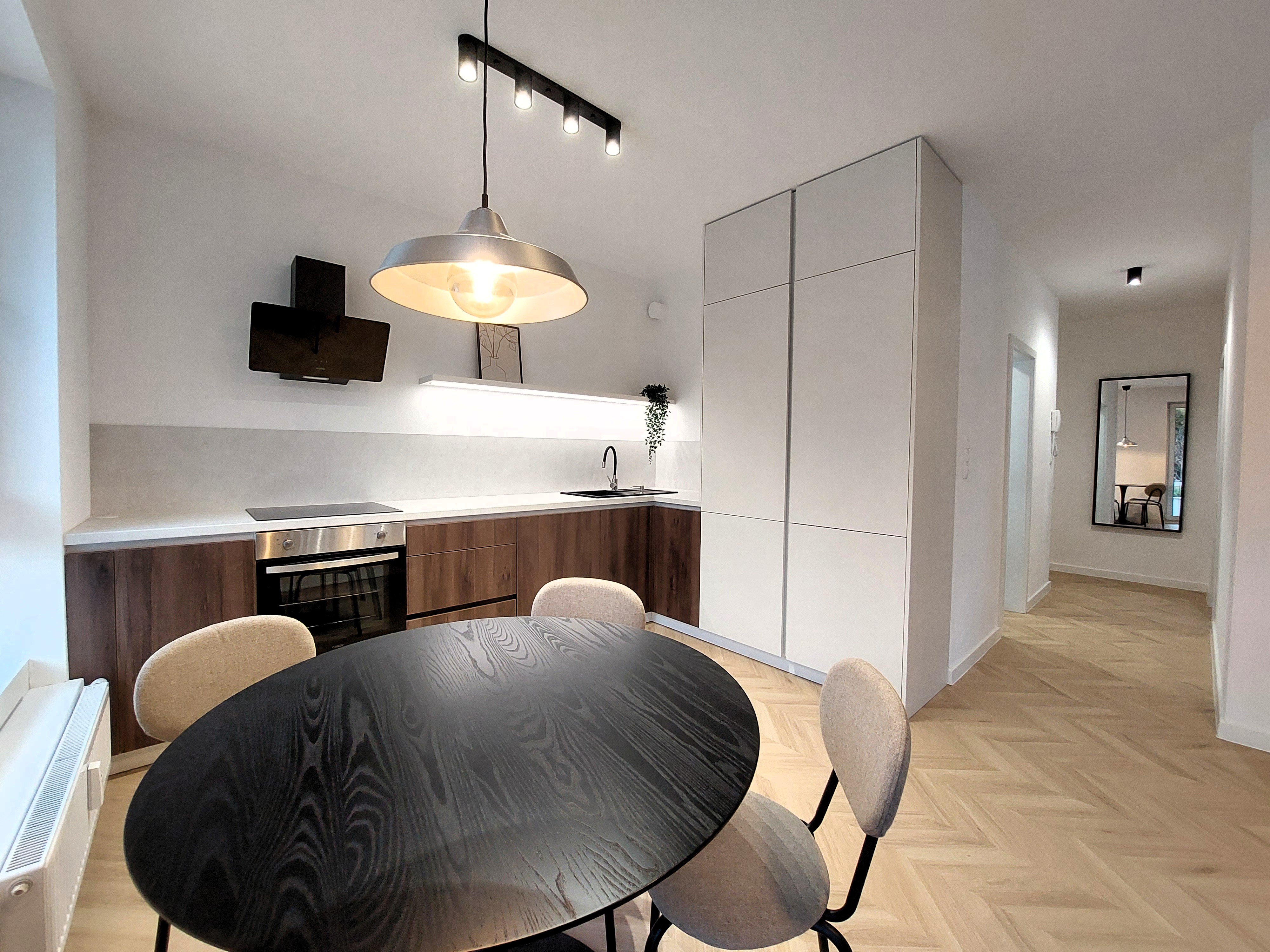 EXKLUZÍVNE! Výnimočný 2,5 - izbový byt s balkónom a vlastným parkovaním, Krásno nad Kysucou